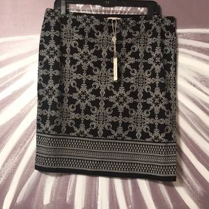 Stretchy pencil skirt